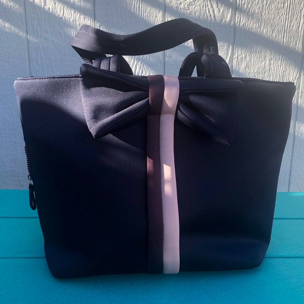 Stella & Dot Navy & Purple/Pink “Crush It” Bow Bag